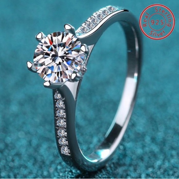 1CT certified with registration form Moissanite ring - Picture 2 of 5